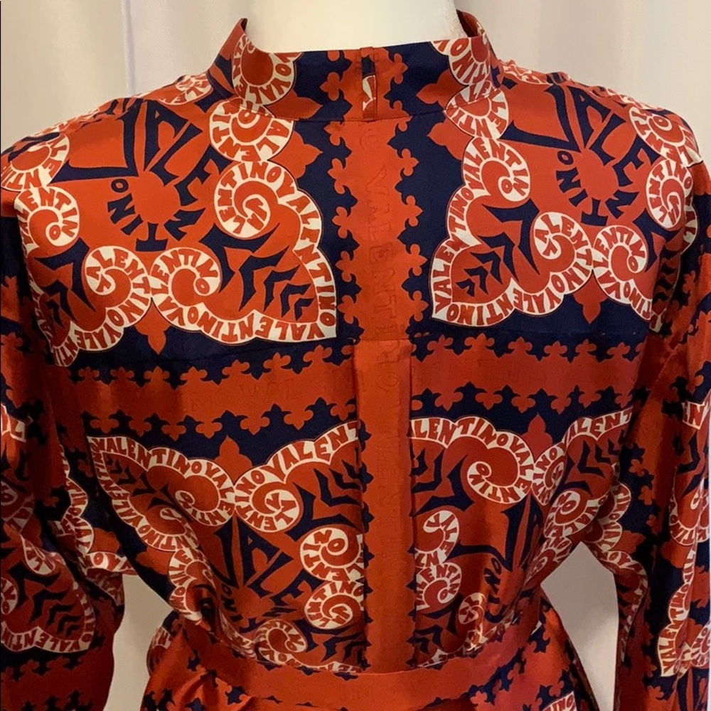 100% silk Valentino shirt/dress - Picture 5 of 16